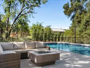 Healdsburg Luxe Reserve for 8, pool, spa, firepit - Image 2