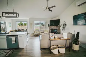 Adventurer Beach House, family-friendly retreat! - Image 2
