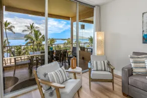 Upscale Oceanfront Penthouse Vistas - Image 3