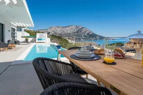 Luxusvilla Andoris mit Fitnessraum, Spa, beheiztem Pool - Image 4