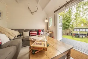 Well Green Cottage - Image 4