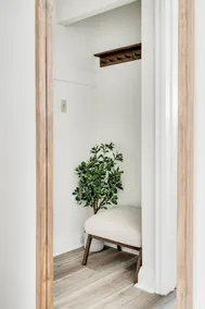 Stylish 2BR – Near Queen’s, Hospitals & Lake Ontar - Image 5