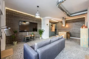 Renovated loft with a temporary rental design - Image 3