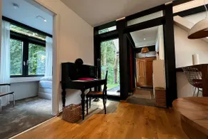 New exclusive 2 bedroom apartment Hamburg - Image 3