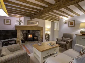 SUNNYSIDE COTTAGE, family friendly in Bampton, Oxfordshire - Image 4