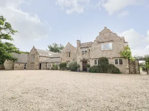 Home Farm 16 - Image 2