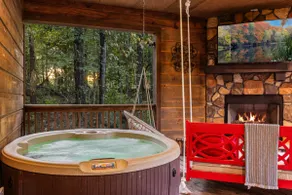 Romantic Honeymoon Haven with Private Hot Tub - Image 3