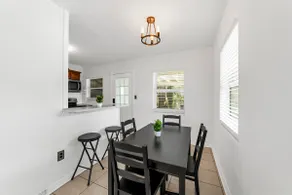 Cozy 3 Bedroom home in Riverside - Image 3