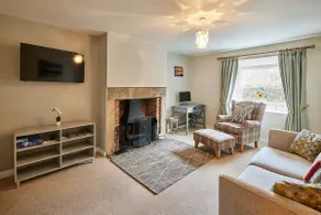 Host & Stay - Melody's Cottage - Image 5