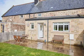 Host & Stay - Melody's Cottage - Image 2