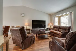2 Mi to Super Rink: Sporty Group Getaway in Blaine - Image 4