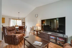 2 Mi to Super Rink: Sporty Group Getaway in Blaine - Image 2