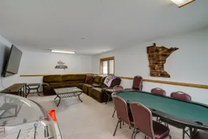 2 Mi to Super Rink: Sporty Group Getaway in Blaine - Image 3
