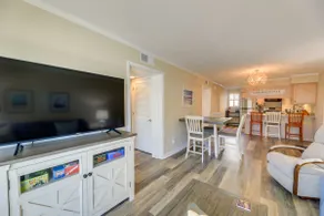 Emerald Isle Vacation Rental w/ Resort Pool! - Image 5
