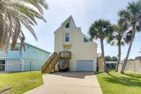 Private Dock + Canal View: Home in Jamaica Beach - Image 3