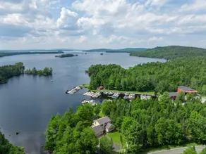 Moosehead Lakefront|Hot Tub|Pet Friendly|Private Dock|Fast WIFI|Personal chef - Image 5