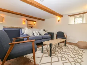 Easter Cottage - Image 4
