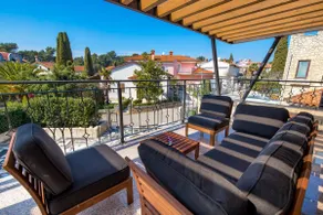 Villa Ivona with heated pool in Rovinj - Image 3