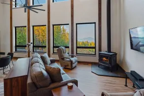 Mountain Modern Retreat | Sleeps 6 | Pet Friendly - Image 3