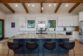 Mountain Modern Retreat | Sleeps 6 | Pet Friendly - Image 5