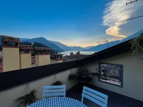 Skyway apartment with private lake view terrace - Image 2