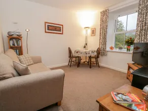 Oak View - Image 4