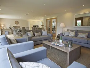 3 The Drive, Hillfield Village - Image 3