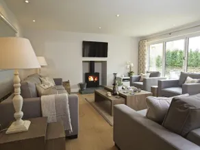3 The Drive, Hillfield Village - Image 4