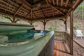 5BR Seven Springs Home on Resort, Hot Tub, Shuttle - Image 4