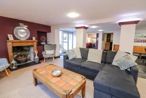 Mary Ann Apartment - Image 2