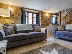 Hollytree Cottage - Image 2