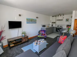 The Little Cottage - Image 3