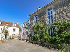The Little Cottage - Image 2