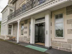 10 Monarch Country Apartments - Image 4