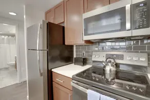 Sojourn | VA Square | 1 BR - Image 5