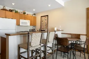 224 Chapel Square - Image 4
