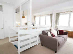 Top Flat - Image 2