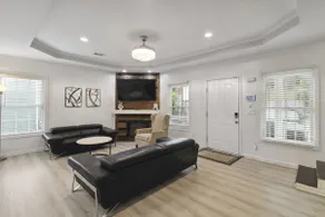Grand Home Walk to Mercedes Benz - Image 5