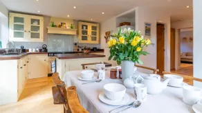 Peach Cottage - Image 3