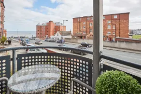 Host & Stay - Beach Pad - Image 4