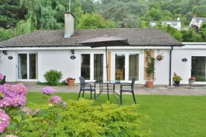 Paddocks Holiday Cottages Begonia - Image 5