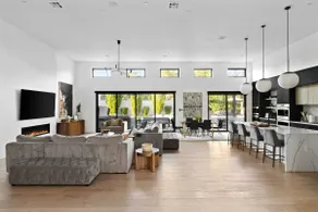 Modern Dream Home Heated Pool Hot Tub 6BR 9 Beds - Image 4