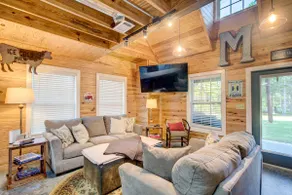 Georgia Farmhouse: Lake Access, Private Beach - Image 4