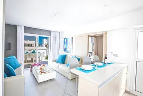 Evas Apartment - Image 2