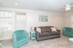Lost At Sea-1BR Snowbird Retreat-Pet Friendly! - Image 3