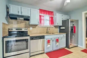 Spacious Fort Washington Home Near National Mall - Image 2