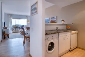 Port Pals: First sea line, apartment with communit - Image 5