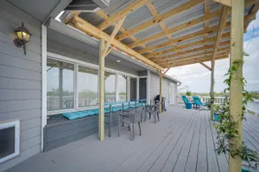 Pet-Friendly Texas Retreat w/ Deck & Gas Grill! - Image 2