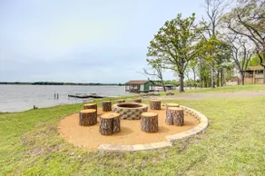 Mineola Lake House w/ Dock & Fire Pit! - Image 2