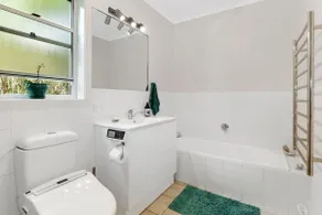 1 38 Boronia St - Image 5